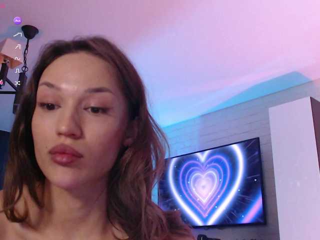 Jade-Lumin live cam on BongaCams