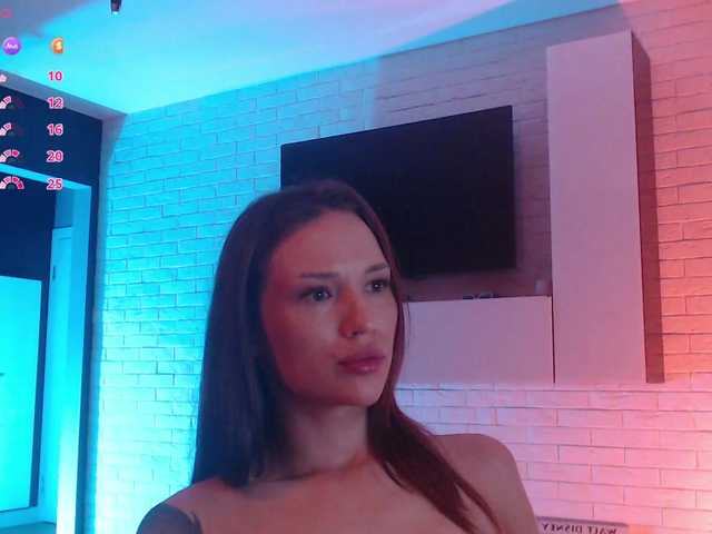Jade-Lumin live cam on BongaCams