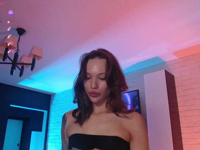 Jade-Lumin live cam on BongaCams