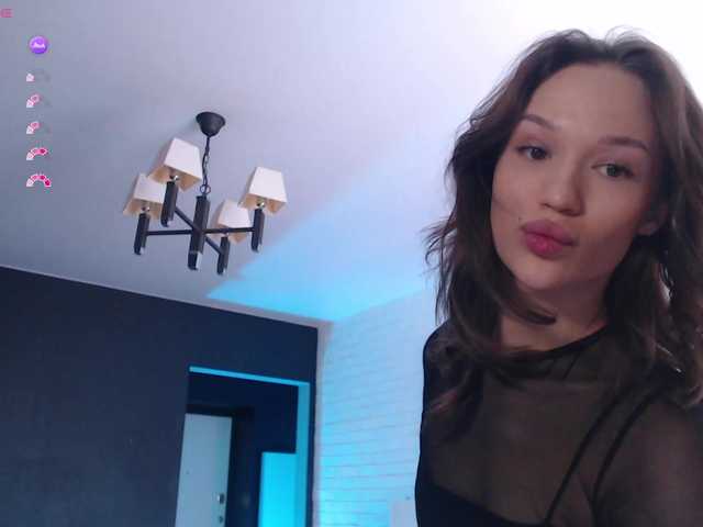 Jade-Lumin live cam on BongaCams
