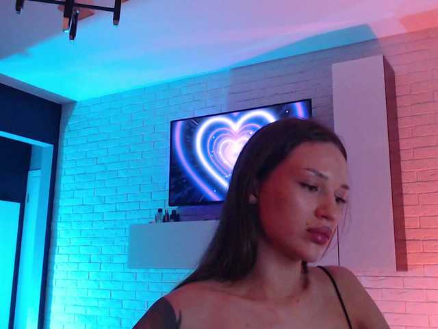 Jade-Lumin live cam on BongaCams