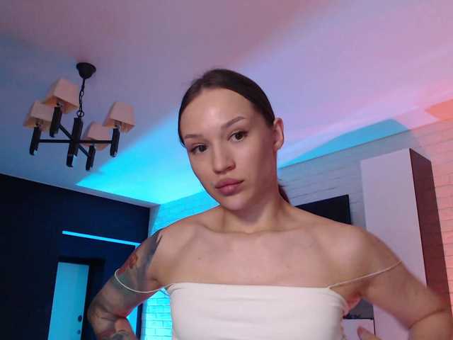 Jade-Lumin live cam on BongaCams