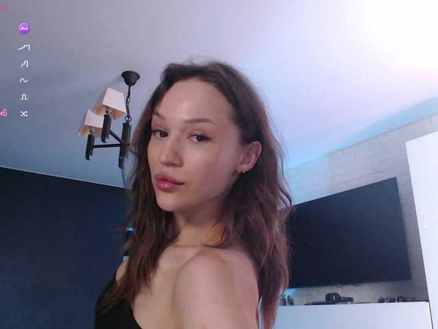 Jade-Lumin live cam on BongaCams