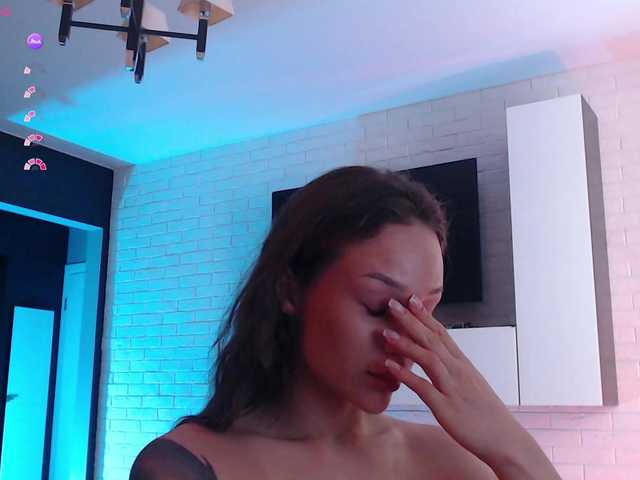 Jade-Lumin live cam on BongaCams