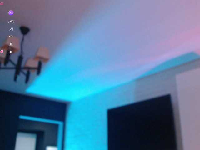 Jade-Lumin live cam on BongaCams