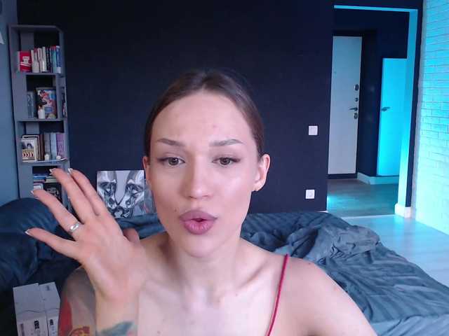 Jade-Lumin live cam on BongaCams