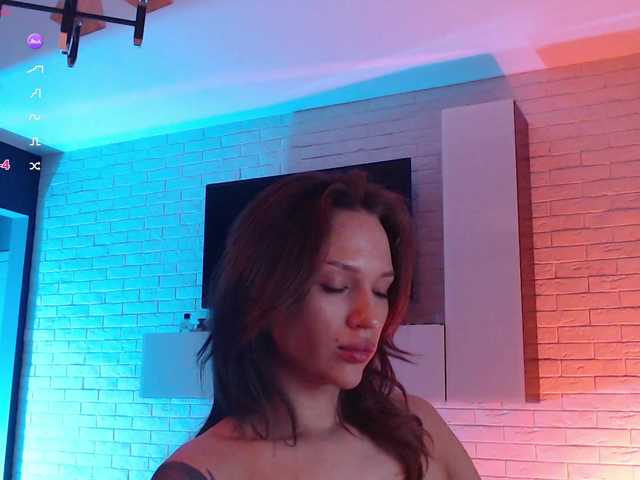 Jade-Lumin live webcam show