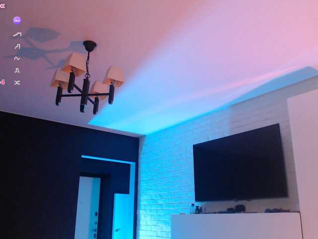 Jade-Lumin live cam on BongaCams