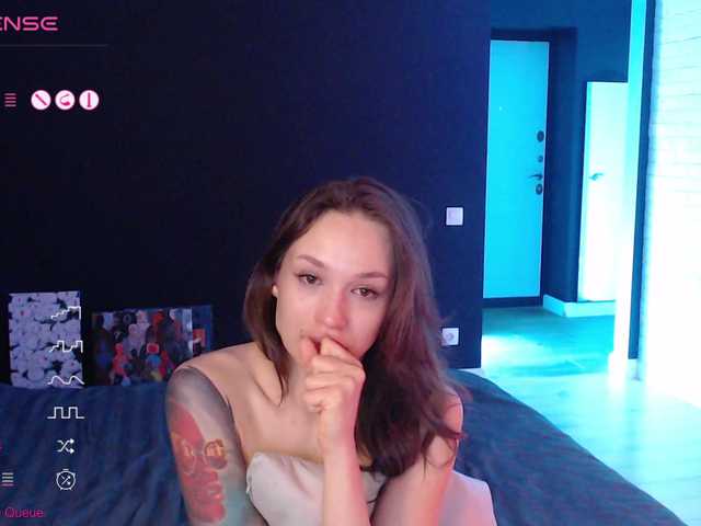 Jade-Lumin's BongaCams show and profile