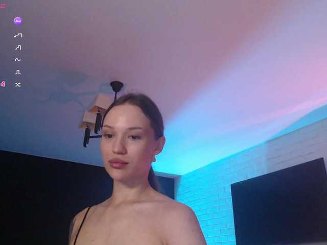 Jade-Lumin live cam on BongaCams