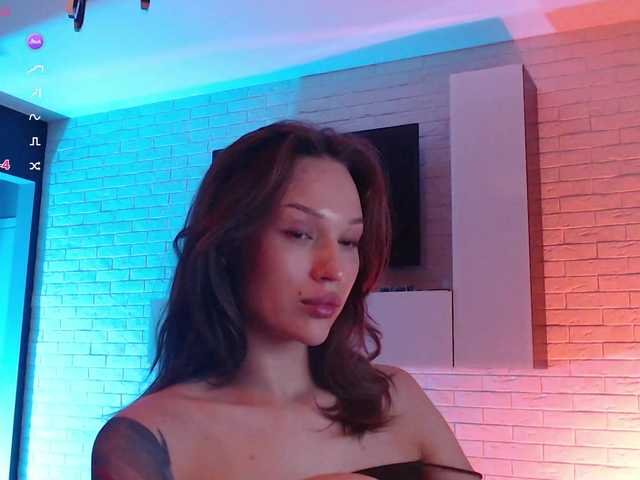Jade-Lumin live cam on BongaCams