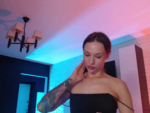 Jade-Lumin live cam on BongaCams
