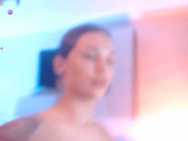 Jade-Lumin live cam on BongaCams