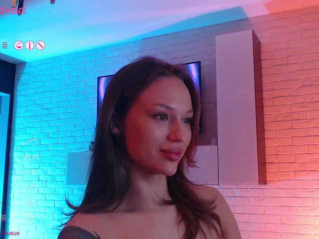 Jade-Lumin's BongaCams show and profile