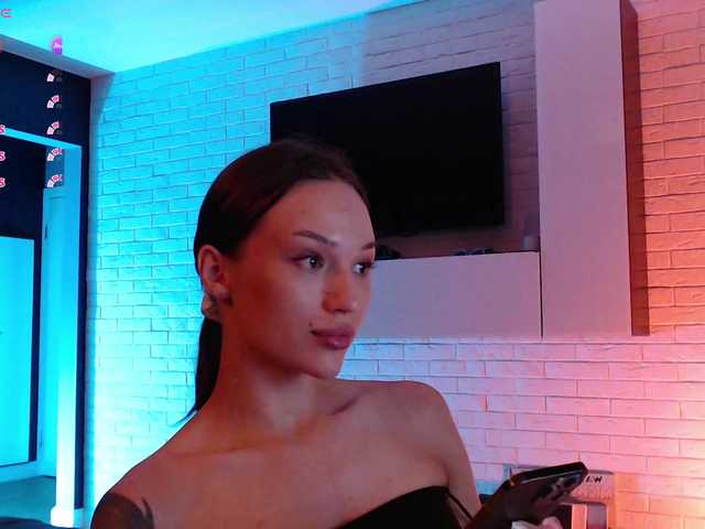 Jade-Lumin live cam on BongaCams