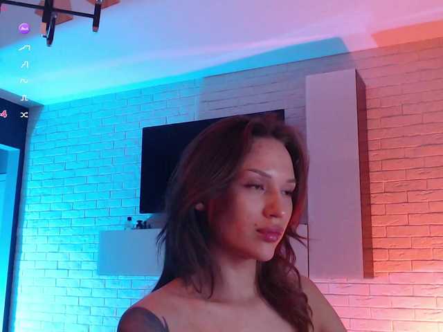 Jade-Lumin live webcam show