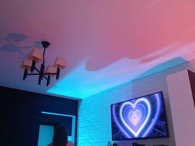 Jade-Lumin live cam on BongaCams