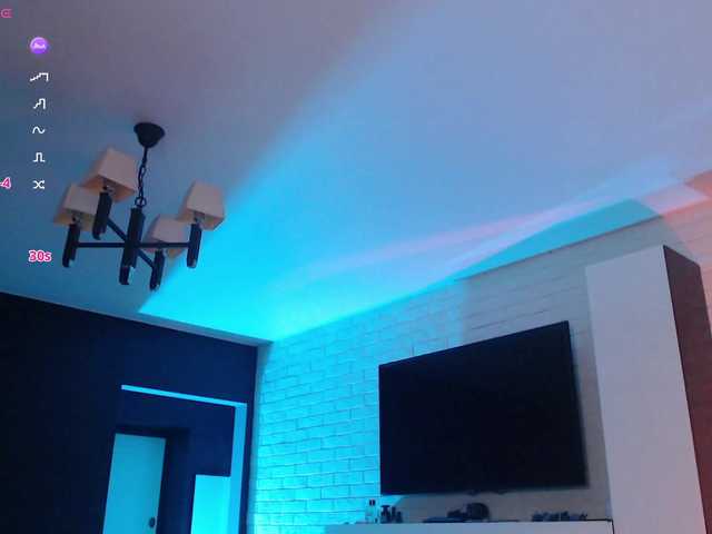Jade-Lumin live cam on BongaCams