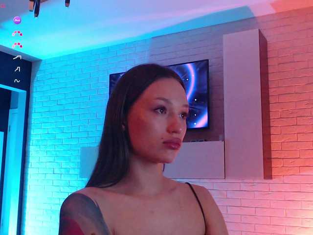 Jade-Lumin live cam on BongaCams