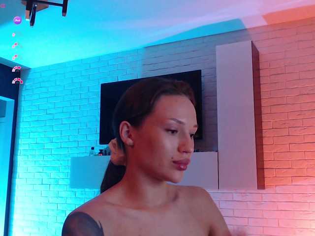 Jade-Lumin live cam on BongaCams