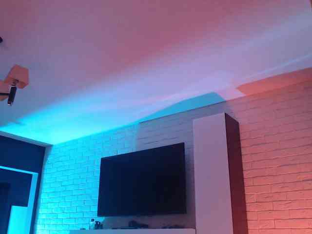 Jade-Lumin webcam