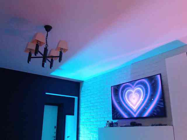 Jade-Lumin webcam