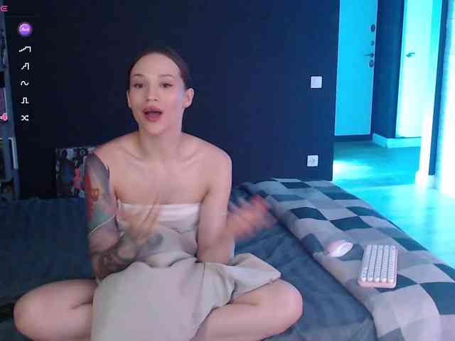 Jade-Lumin Live Webcam on BongaCams