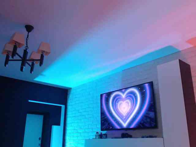 Jade-Lumin webcam