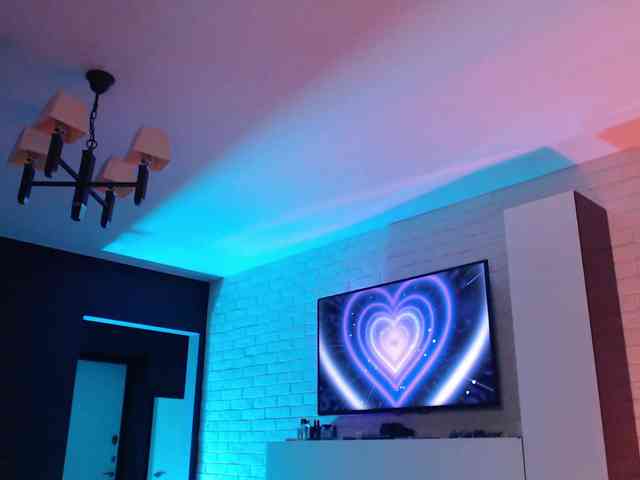 Jade-Lumin webcam