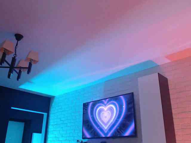 Jade-Lumin webcam