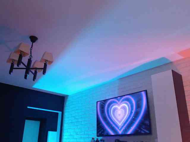 Jade-Lumin webcam