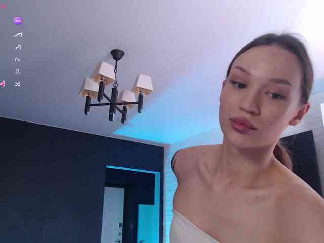 Jade-Lumin Live Webcam on BongaCams