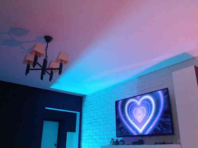 Jade-Lumin webcam
