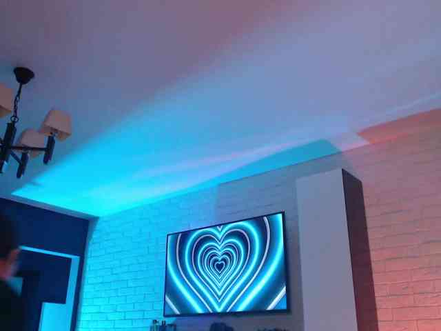 Jade-Lumin webcam