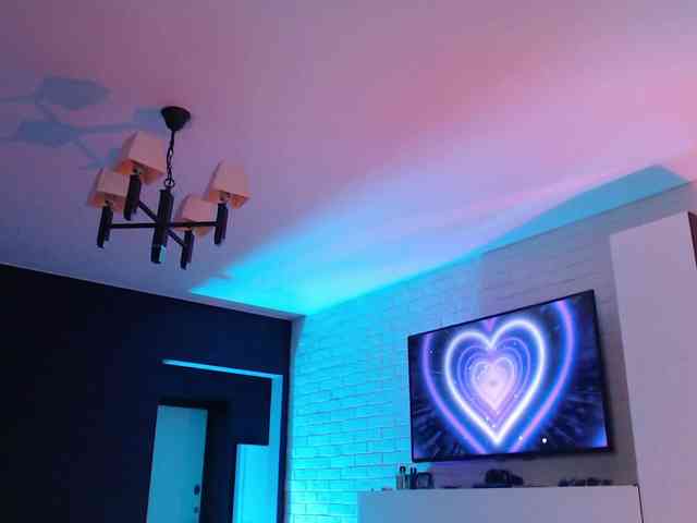 Jade-Lumin webcam