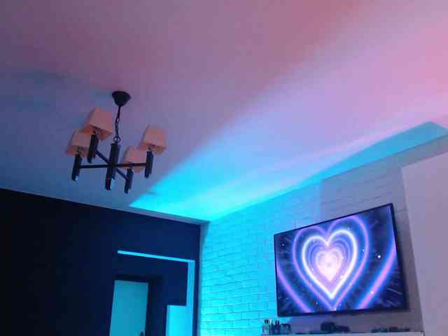 Jade-Lumin webcam