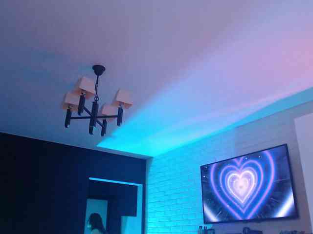 Jade-Lumin webcam