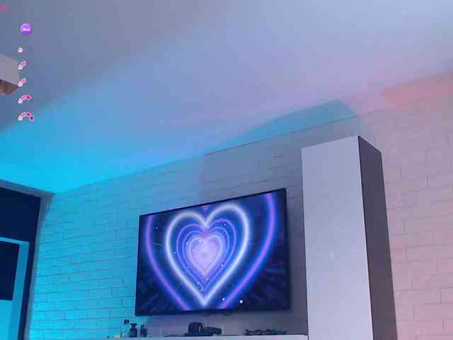Jade-Lumin webcam