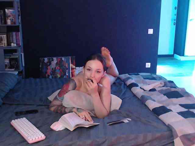 Jade-Lumin webcam