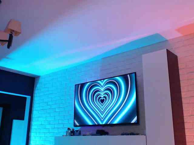Jade-Lumin webcam