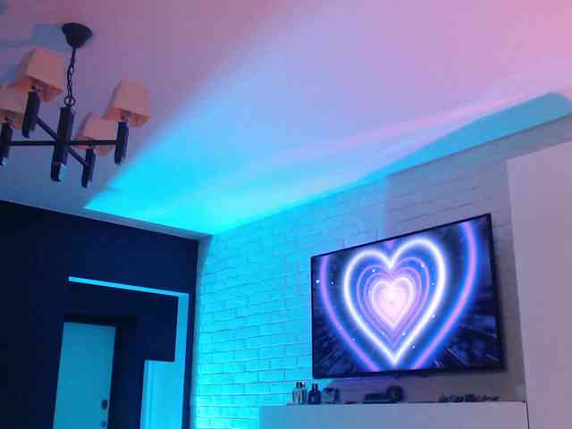 Jade-Lumin webcam