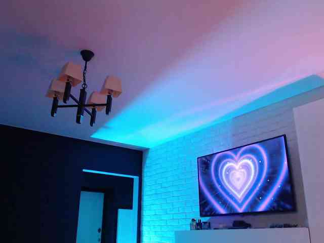 Jade-Lumin webcam