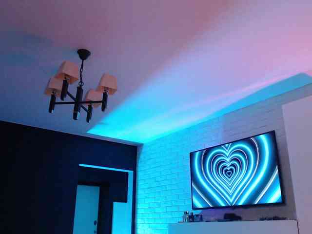 Jade-Lumin webcam