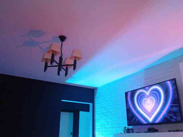 Jade-Lumin webcam