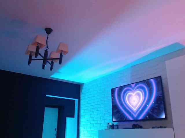 Jade-Lumin webcam