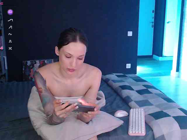 Jade-Lumin webcam
