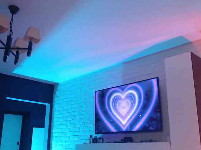 Jade-Lumin webcam