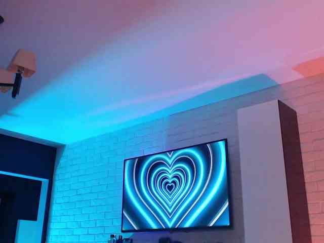 Jade-Lumin webcam
