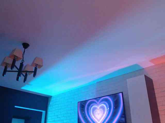 Jade-Lumin webcam
