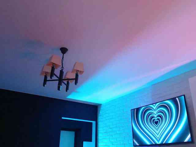 Jade-Lumin webcam